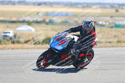 media/Oct-15-2023-TrackXperience (Sun) [[85198ff50b]]/Group 2/session 4 turn 3/